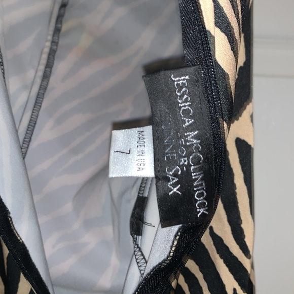 Jessica McClintock strapless tiger print dress. Rhinestones across bust, Size 7 - Picture 5 of 9